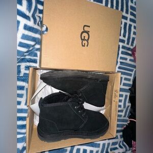 black ugg K neumel